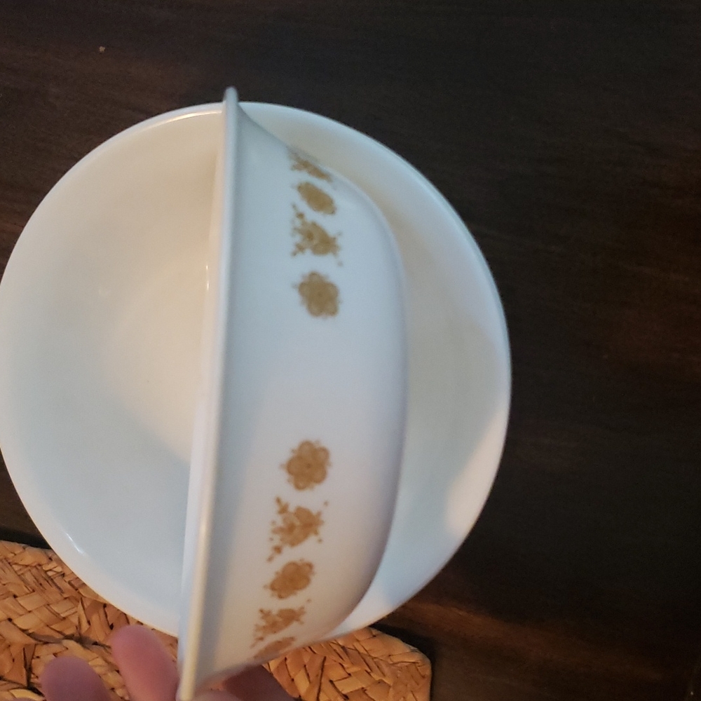 vintage 1970s corelle bowl set of 5 in butterfly gold